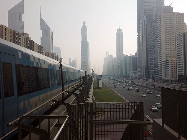 ドバイの“ドラゴン･マート”で怪しい端末を探せ！