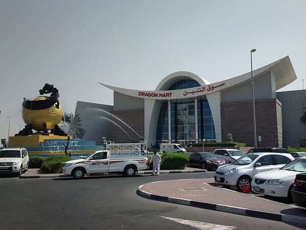 ドバイの“ドラゴン･マート”で怪しい端末を探せ！