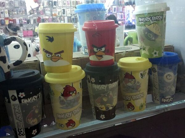 ドバイの“ドラゴン･マート”で怪しい端末を探せ！