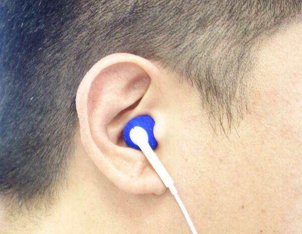 すぐ落ちるiPhone 5のイヤホンを105円で改善する