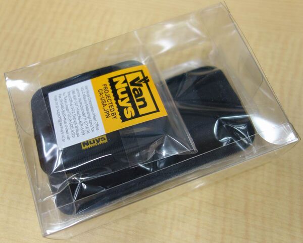 iPhone 5のイヤホンとUSBケーブルを収納するイカすアクセ