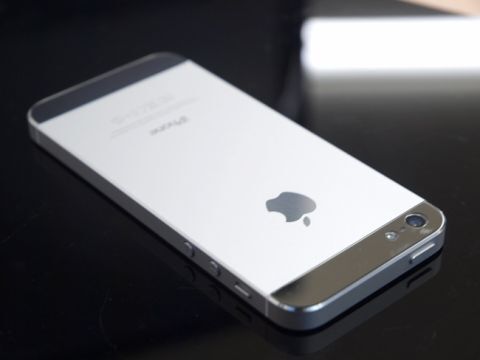 iPhone 5をゴールド仕様にしてみては？：週間リスキー