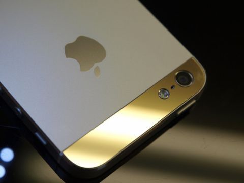 iPhone 5をゴールド仕様にしてみては？：週間リスキー