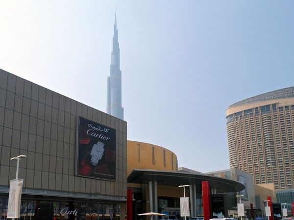 巨大迷宮“ドバイ･モール”で正しくスマホを買う方法