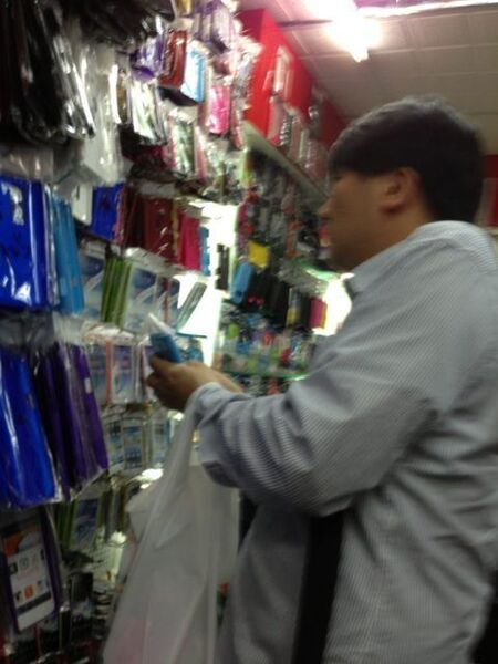 本日発表iPad miniのアクセを中国深センで続々発見：ACCN＆山根博士珍道中