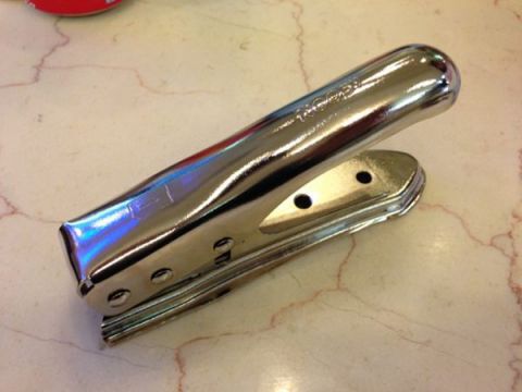 本日発表iPad miniのアクセを中国深センで続々発見：ACCN＆山根博士珍道中