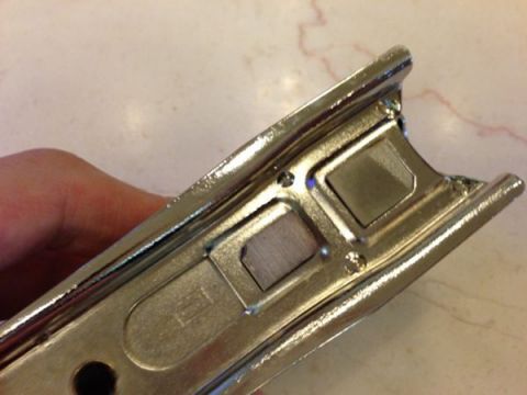 本日発表iPad miniのアクセを中国深センで続々発見：ACCN＆山根博士珍道中