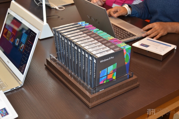 タイムズスクエアでもWindows 8発売