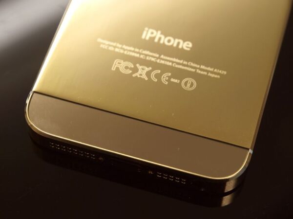 豪華ゴールドiPhone 5