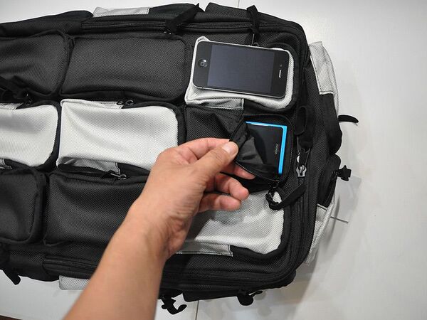 最大40台!? スマホ17台収納バッグがついに完成！