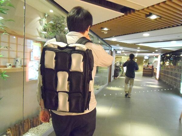 最大40台!? スマホ17台収納バッグがついに完成！