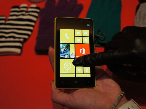 ノキアの新作『Lumia 920/820』香港発表会に潜入