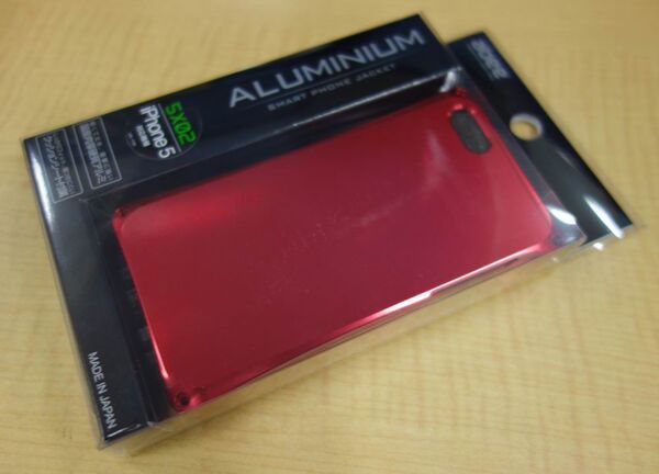 アルミ削り出しバンパーがiPhone5を完成させる！