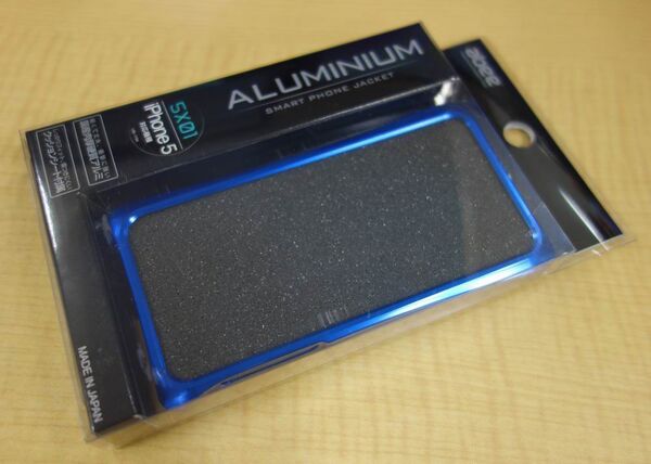 アルミ削り出しバンパーがiPhone5を完成させる！