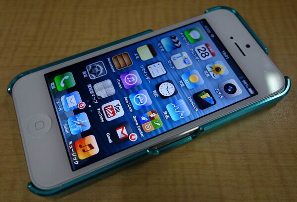 アルミ削り出しバンパーがiPhone5を完成させる！