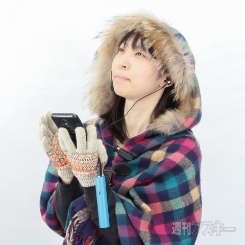 910エレコム冬スマホグッズ