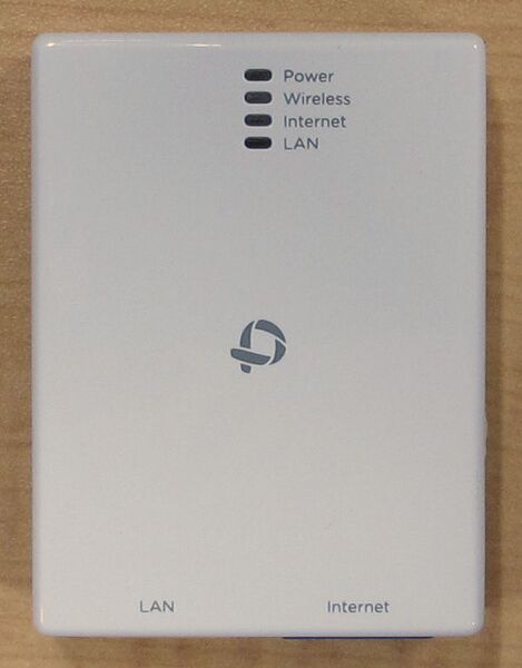 ミニマム出張セットの主役となる超小型WiFiルーター