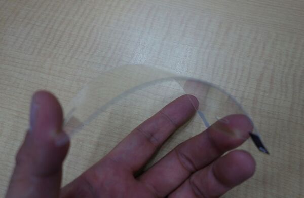 一筋の傷すら入らないiPhone5用液晶保護フィルムを試した