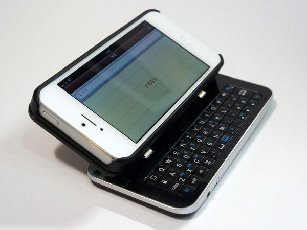 スライド・チルト・分離！ 便利なiPhone5用キーボード