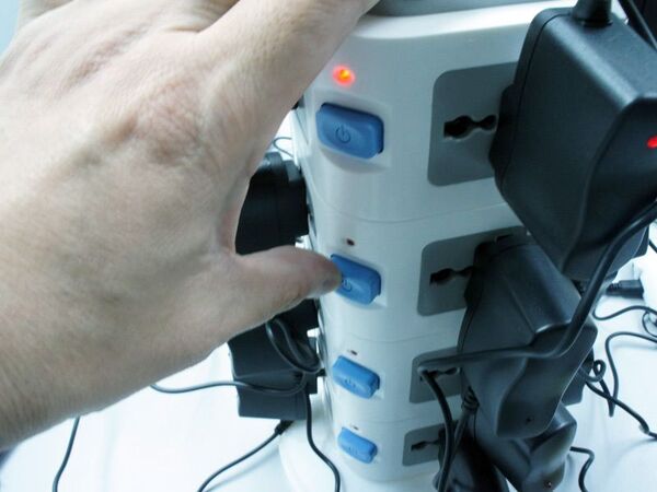 スマートフォン16台を一度に充電しよう！