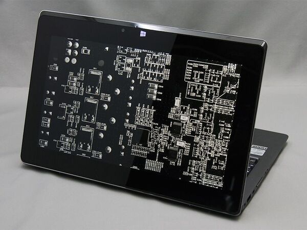 TAICHIの両面ディスプレーの活用方法を考える