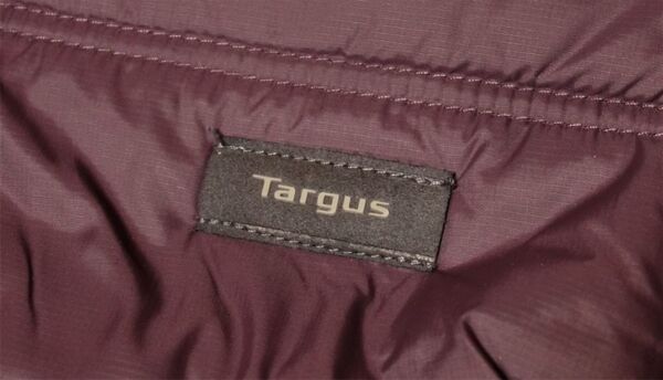 羽のように軽いターガス新ナップザック偏執的レビュー