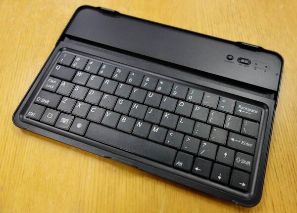 iPad miniがノーパソになるBluetoothキーボード
