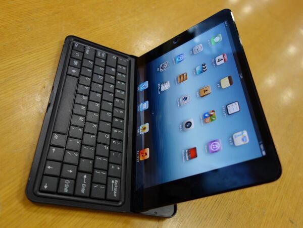 iPad miniがノーパソになるBluetoothキーボード