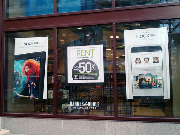 シカゴで京セラの地元スマホをゲット