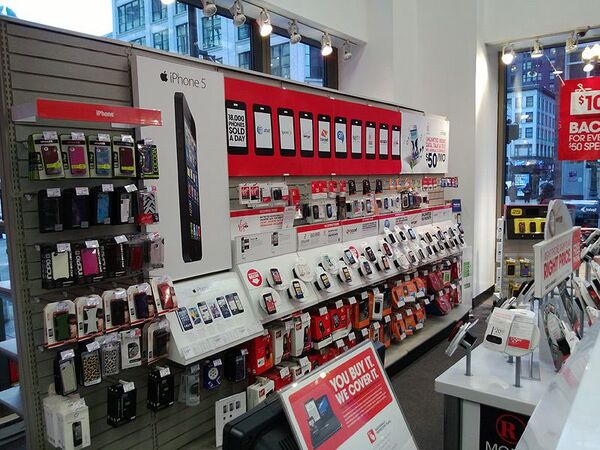 シカゴで京セラの地元スマホをゲット