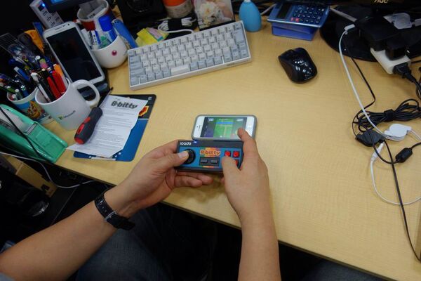 レトロなiPhone＆Android用ゲームパッドでゼビウスを遊んでみた