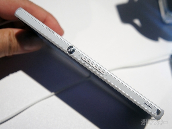 ソニーのフラッグシップ、Xperia Zの魅力：CES2013