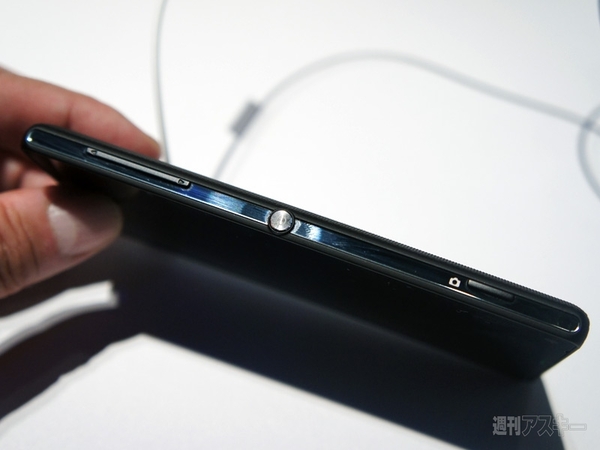 ソニーのフラッグシップ、Xperia Zの魅力：CES2013