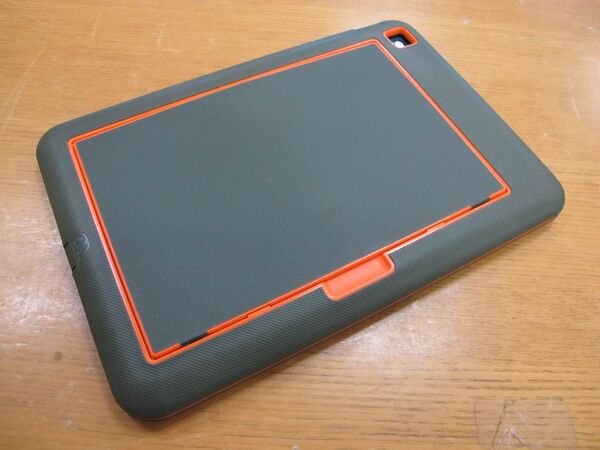 象が踏んでも壊れない地上最強iPad miniケースを投げてみた