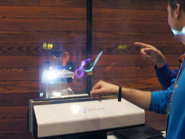 CES2013に出てた気になるグッズ：山根博士絶対入手宣言！