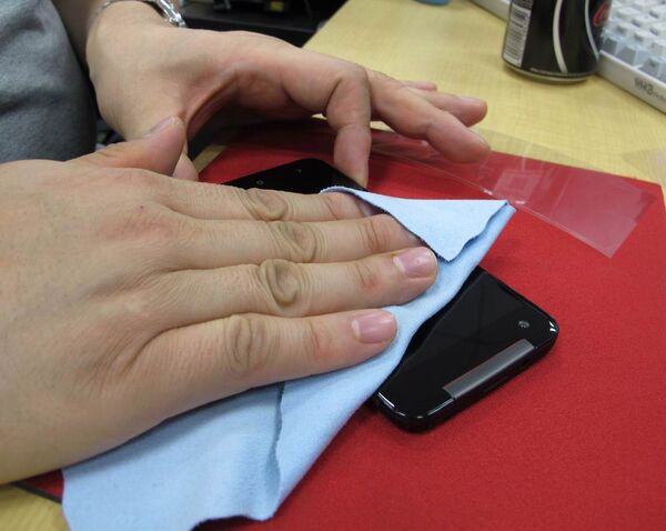 ビザビの上級者向け液晶保護フィルム貼り付けに挑戦してみた