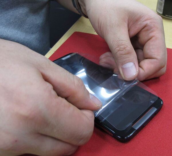 ビザビの上級者向け液晶保護フィルム貼り付けに挑戦してみた