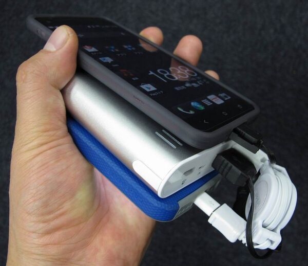 大容量10400mAhモバイルバッテリーが1000台限定2390円で販売中