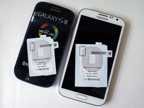 GALAXYをQi充電対応にしちゃう謎のフィルム