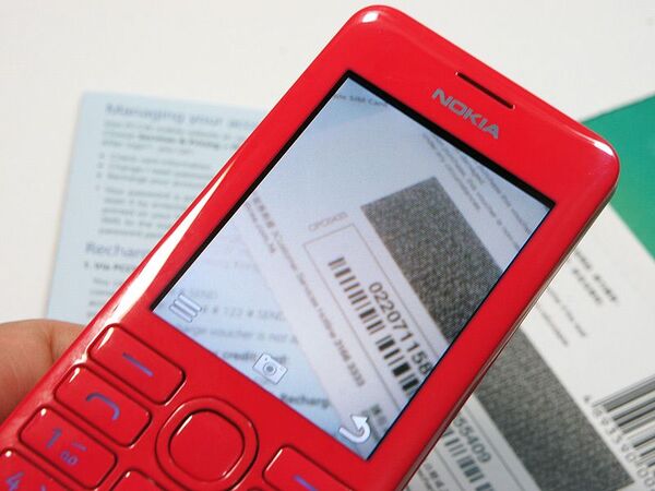 LumiaカラーのNokiaのケータイがいいね