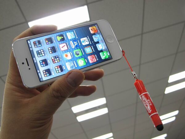 iPhone - マッキー CHUCKY iPhoneSE(第2世代)/8/7/6s/6対応ハイブリッドクリア