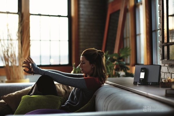 iPhone5に対応したLightningコネクタ搭載スピーカーが発売