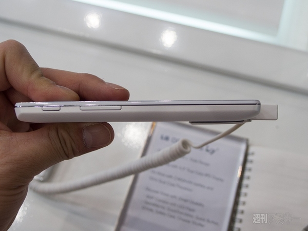 LGのOptimusシリーズは国内版と少し違う：MWC2013