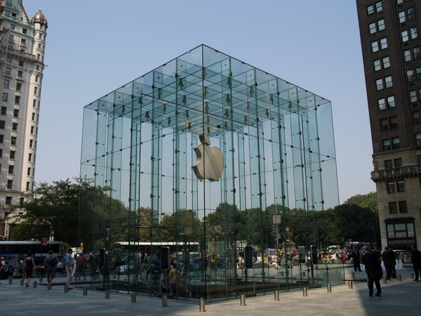 文具とアップルの間。それで、グーグルストアってどうなるの？