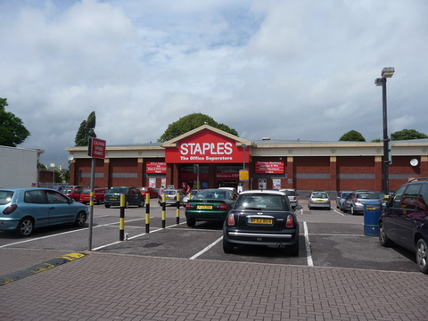 文具とアップルの間。それで、グーグルストアってどうなるの？