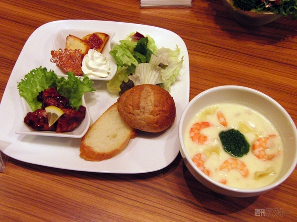 20130307 IN THE KITCHEN 005