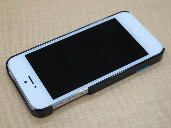 付けて外して付けてが楽しいiPhone5用ケース