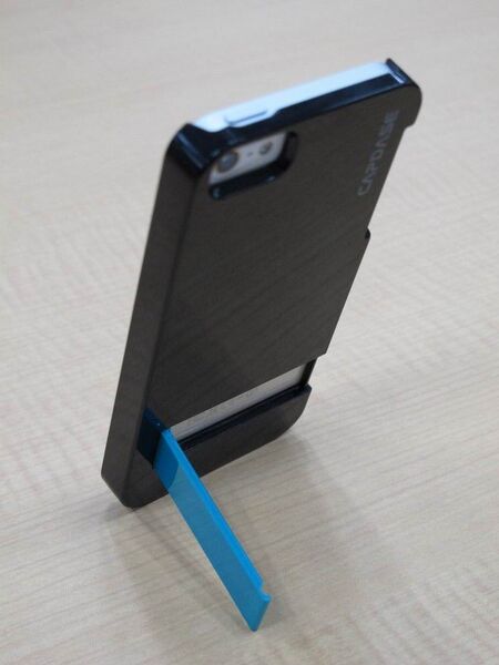 付けて外して付けてが楽しいiPhone5用ケース