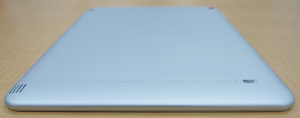 Retinaなのに格安なAndroidタブ『ARCHOS 97 Titanium HD』