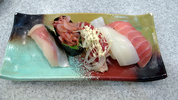 Lumia 720はノキアのグローバルスタンダード！ 最新WP8国内最速レビュー